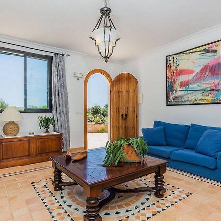 Villa With Private Mountain Ideal Runners Trailers Near Beach Approx 5 Min Walking Beach,Property Belong Puerto Pollensa Villas And Apartments Eksteriør billede