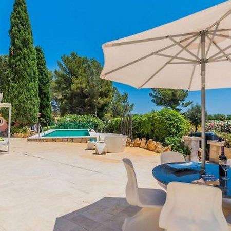 Villa With Private Mountain Ideal Runners Trailers Near Beach Approx 5 Min Walking Beach,Property Belong Puerto Pollensa Villas And Apartments Eksteriør billede