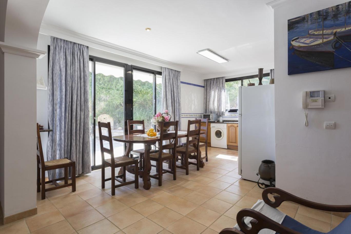 Villa With Private Mountain Ideal Runners Trailers Near Beach Approx 5 Min Walking Beach,Property Belong Puerto Pollensa Villas And Apartments Eksteriør billede